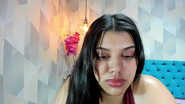 Chatroom XXX en direct de LindaBreeS
