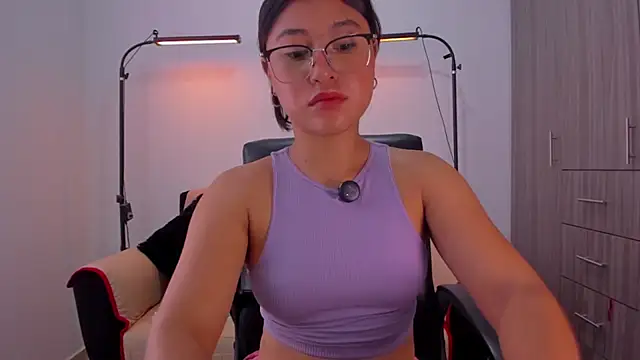 Chat +18 de cloy_baby__ ao vivo