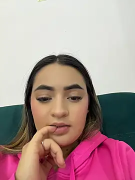 Antonella_Julieta Webcamshow