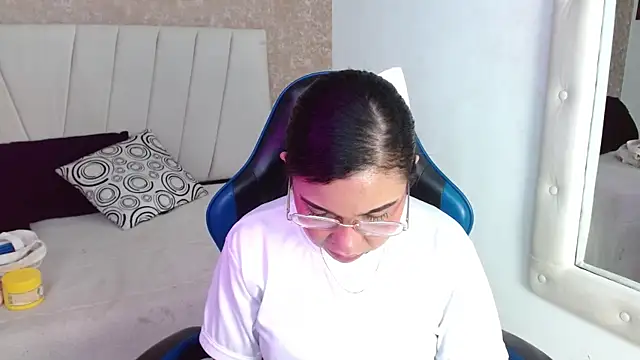 Živý XXX chat AliceSmity__