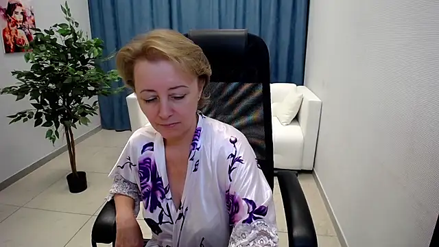 MONA_W's Webcam Show