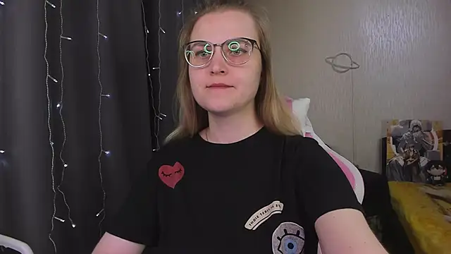 MissBrightShine's Live XXX Chat