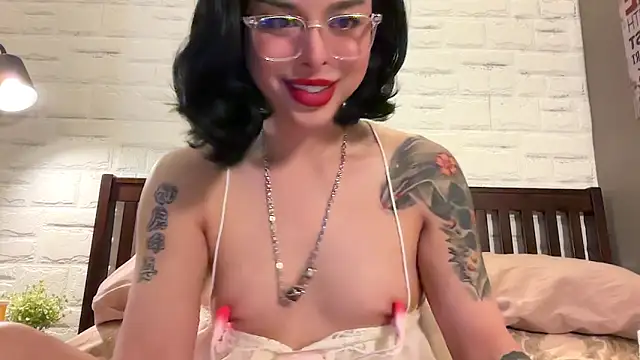 Chat XXX en directo de LetisiaRocks