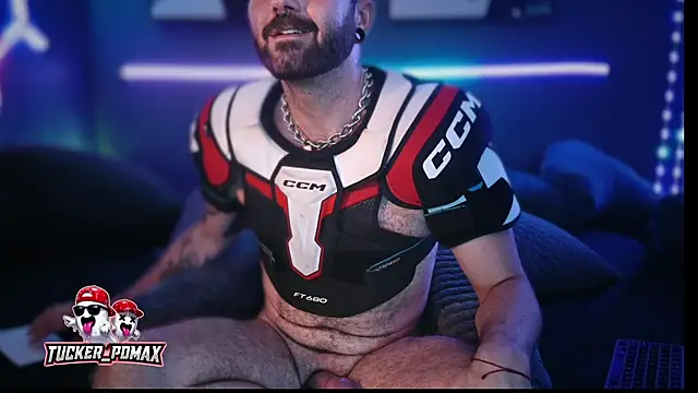 Tucker_pdmax élő XXX-chatje