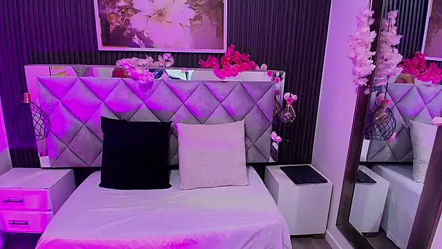 Chat XXX ao vivo de Sara_Chanel_