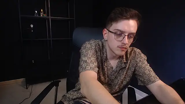 FelixStarkk live XXX chat