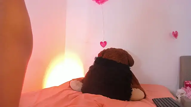 Chatroom XXX en direct de DarkieSweet