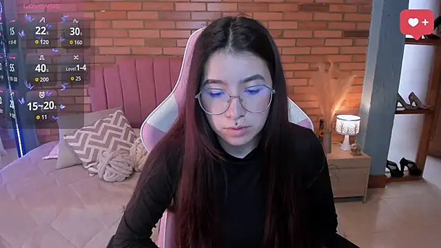 Amy_joones Chat XXX in diretta