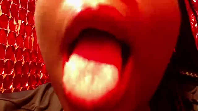 Tishabrown_ Chat XXX in diretta