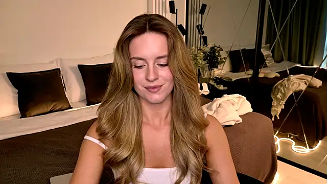 RozzitaBedberry élő XXX-chatje