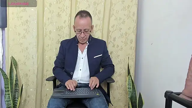 Chatroom XXX en direct de _axelking_