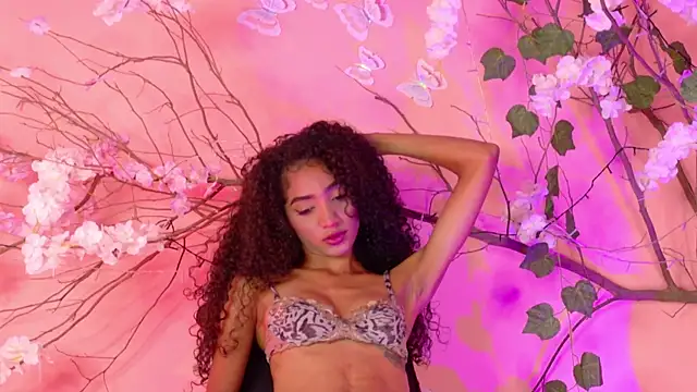 Charlotte_Love10's Live XXX Chat