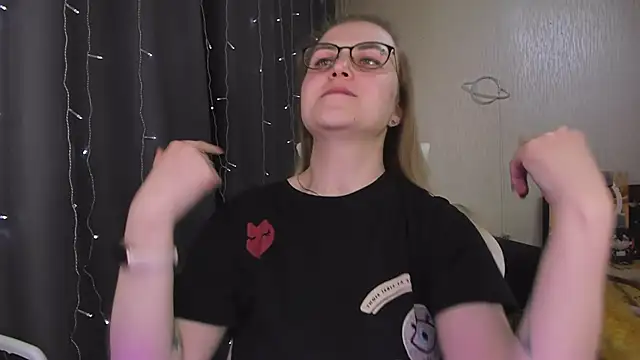 MissBrightShine Live XXX-chat