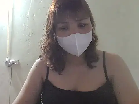XXX chat uživo modela Angela-Eira