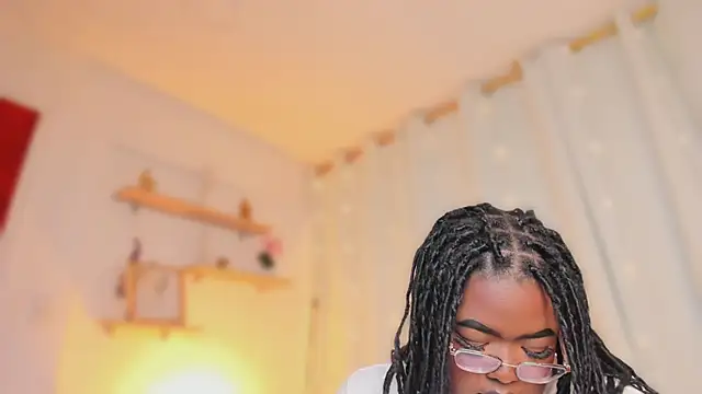 Pertunjukan Kamera Web Ayanaa_Ebony_
