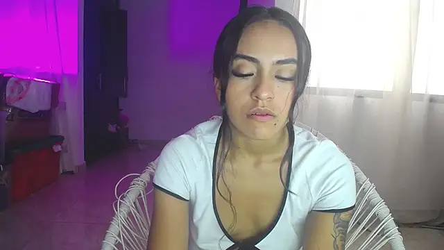 Leslie_Bussh_ élő XXX-chatje