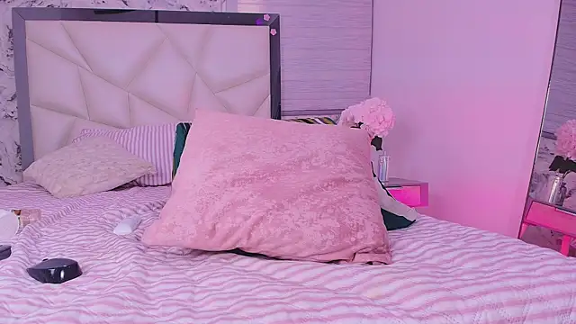 lili_jhonson 现场XXX聊天