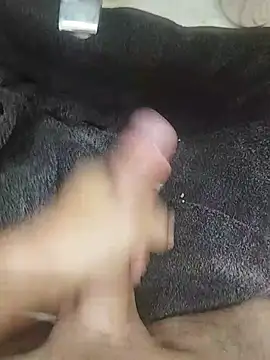 kauliaris28 live XXX chat