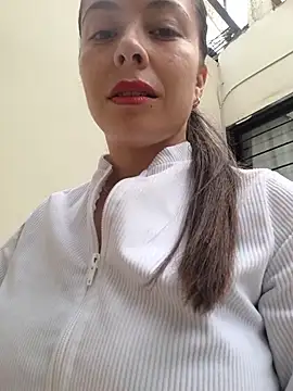 Chatroom XXX en direct de EmmaContreras_Val