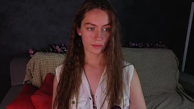 Chat +18 de Agnes_Wells ao vivo