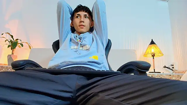 Valentino_Rey Live XXX-Chat