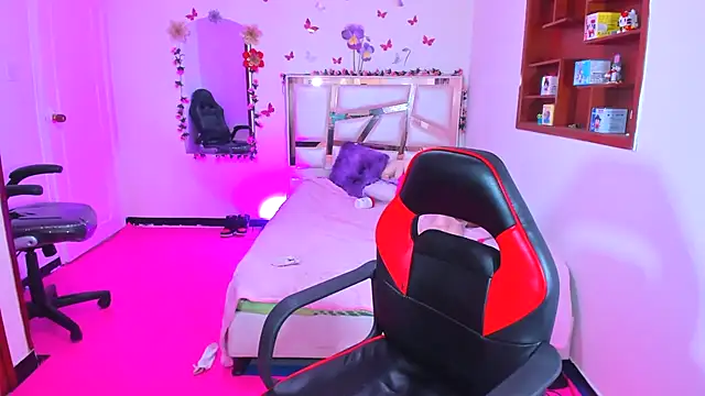 perlabeautiful Adlı Modelin Canlı XXX Sohbeti