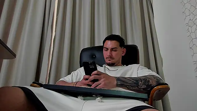 ClintMasters Live XXX-Chat