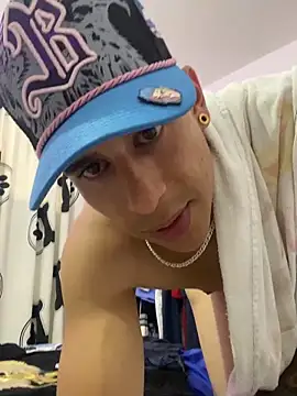 הופעת וובקאם של jhuan99