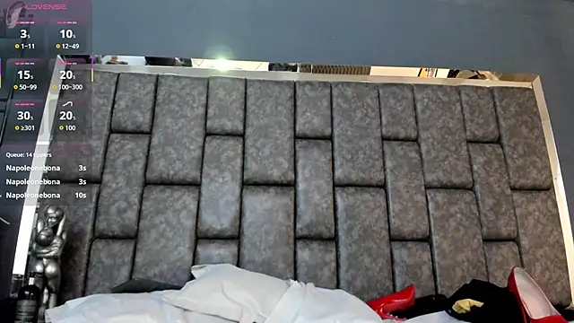 Matureyulyet's Webcam Show