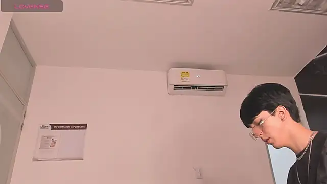 AerumChae Adlı Modelin Canlı XXX Sohbeti