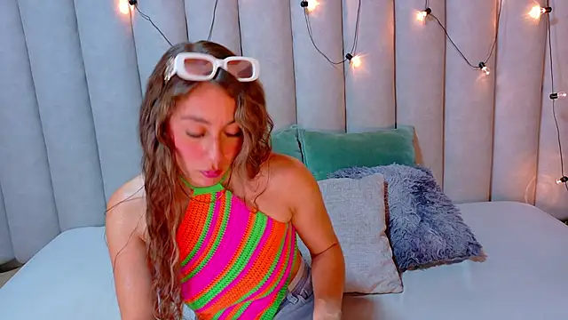Chat XXX en directo de MyApril__