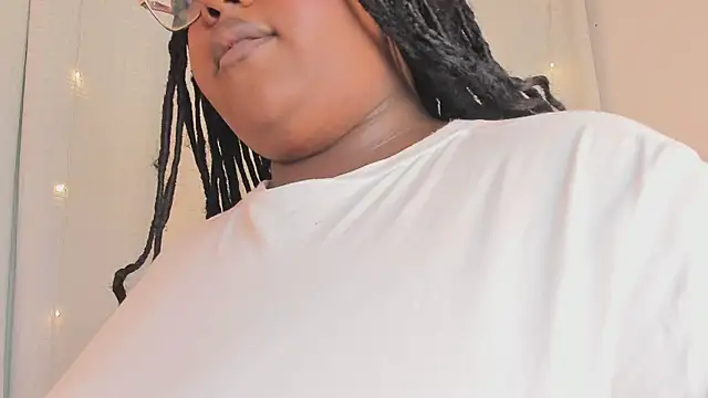 Czat XXX na żywo – Ayanaa_Ebony_