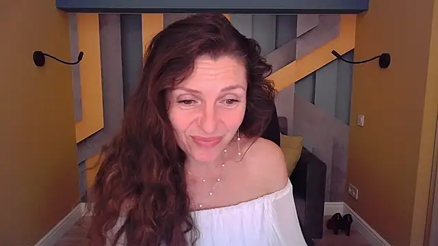 Chatroom XXX en direct de EllaLong