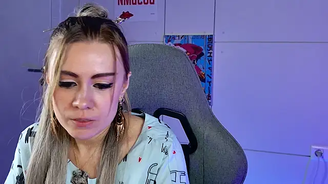 XXX chat uživo modela Kumiho_7777
