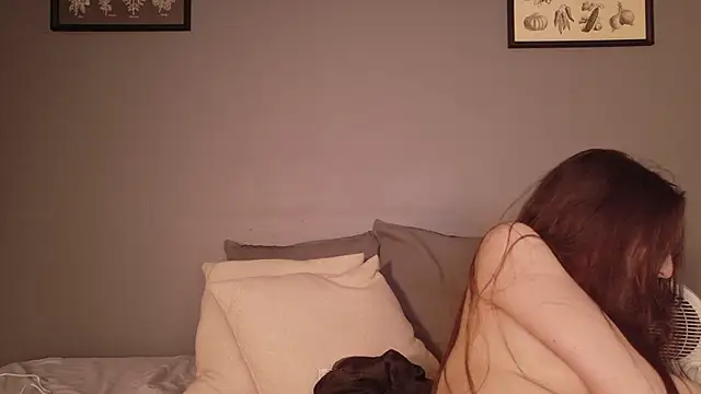 Czat XXX na żywo – Charlotte_lovee_