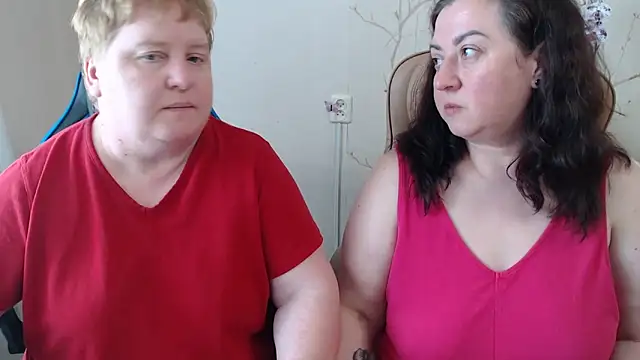 Lindy-Jeanie Live XXX Chat