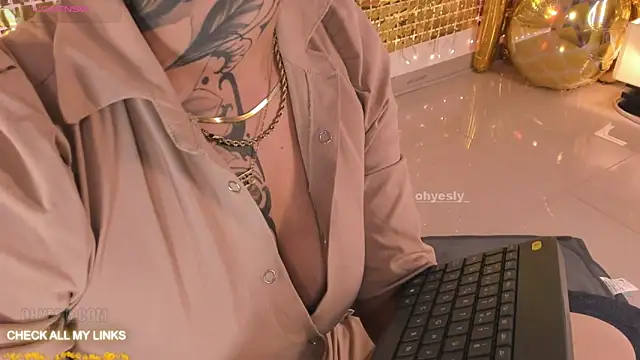 ohyesly_ 라이브 XXX 채팅