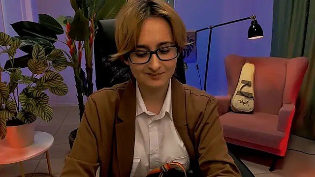LixeLuna Live XXX-chat