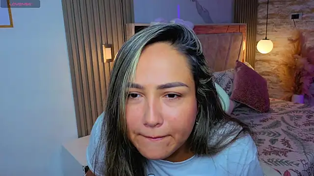 Webkamerová show Tender_lila