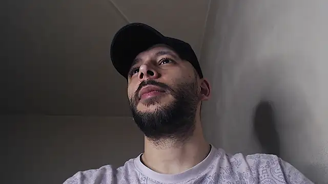 henryaxe's Live XXX Chat