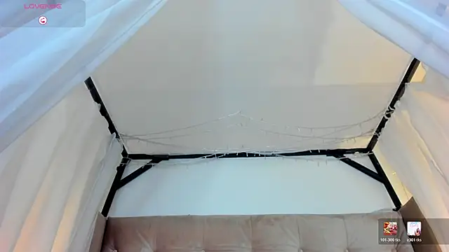Živý XXX chat Annie_Petters