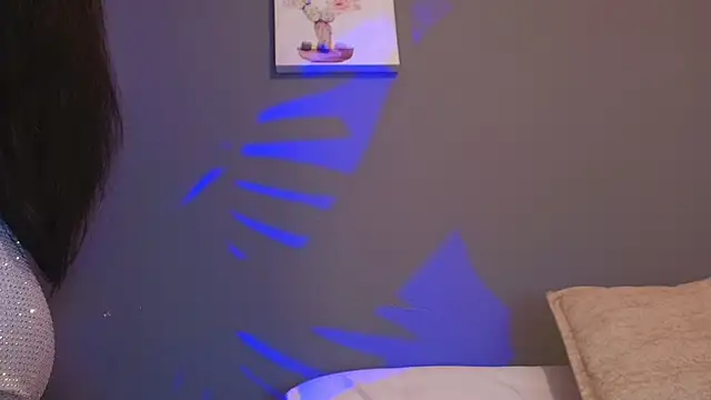 Онлайн чат XXX adara_johnson__