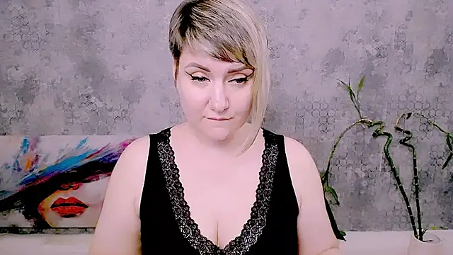 Djullia – Live XXX-chat
