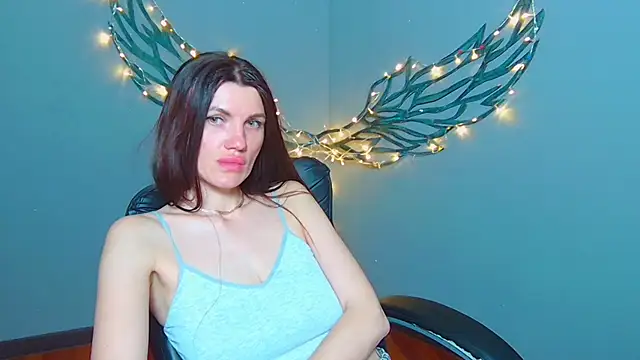 צ'אט XXX בשידור חי של MilaLoona
