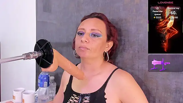 عرض كام Issys_milf