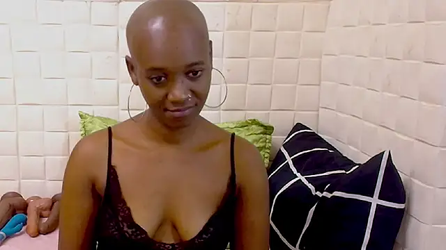 Czat XXX na żywo – EbonyOlive69