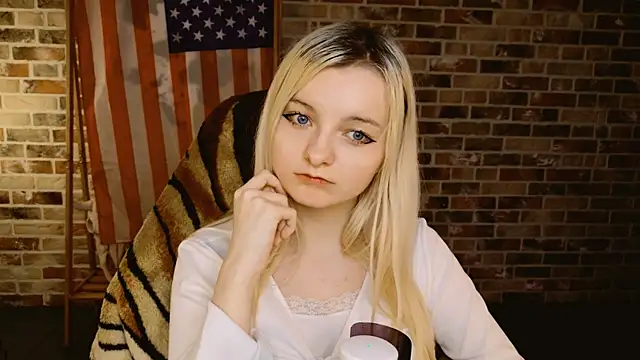 צ'אט XXX בשידור חי של Angela_Bunny