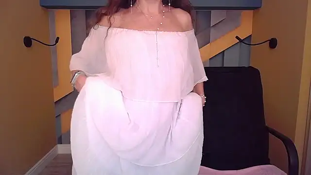 Онлайн чат XXX EllaLong