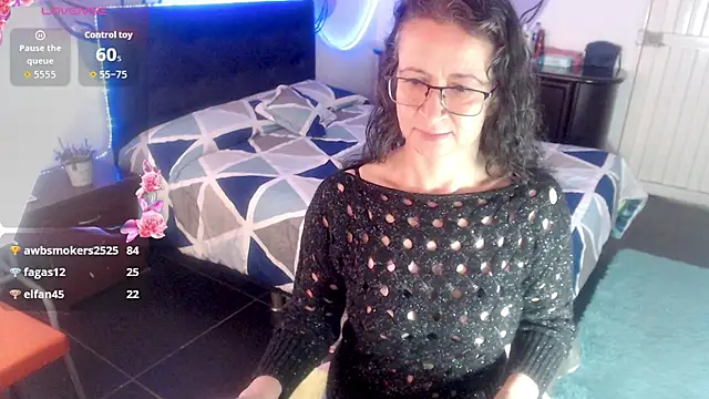 aura_latinax webkamerás műsora