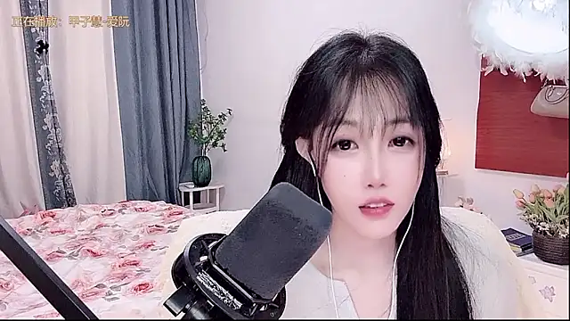 Laura_520's Live XXX Chat